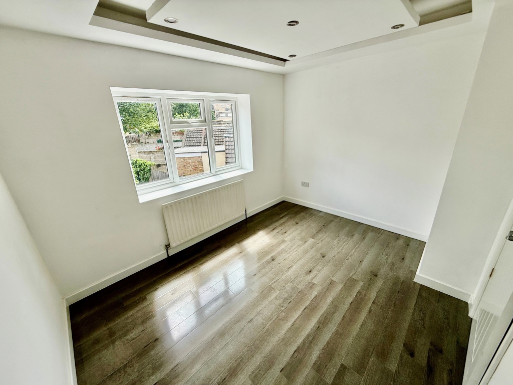 Lot: 112 - REFURBISHED TWO-BEDROOM HOUSE - Bedroom one